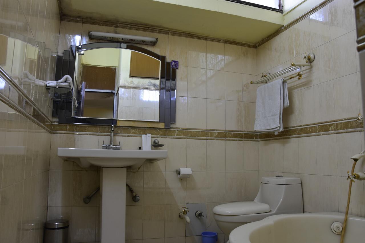 Modipur Hotel Rāmpur Exteriér fotografie